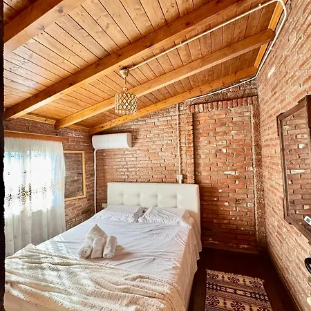 Golden Villa Berat